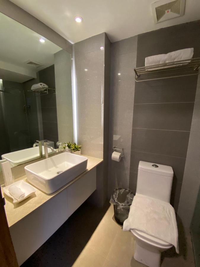 Tely'S Bed & Breakfast Iloilo Powered By Cocotel Εξωτερικό φωτογραφία