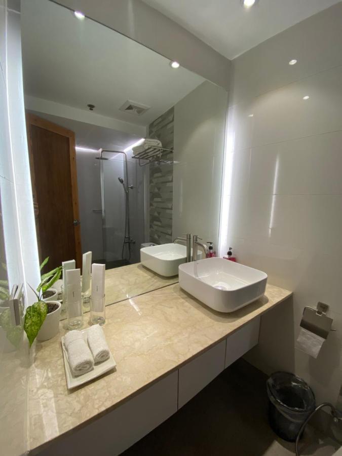 Tely'S Bed & Breakfast Iloilo Powered By Cocotel Εξωτερικό φωτογραφία