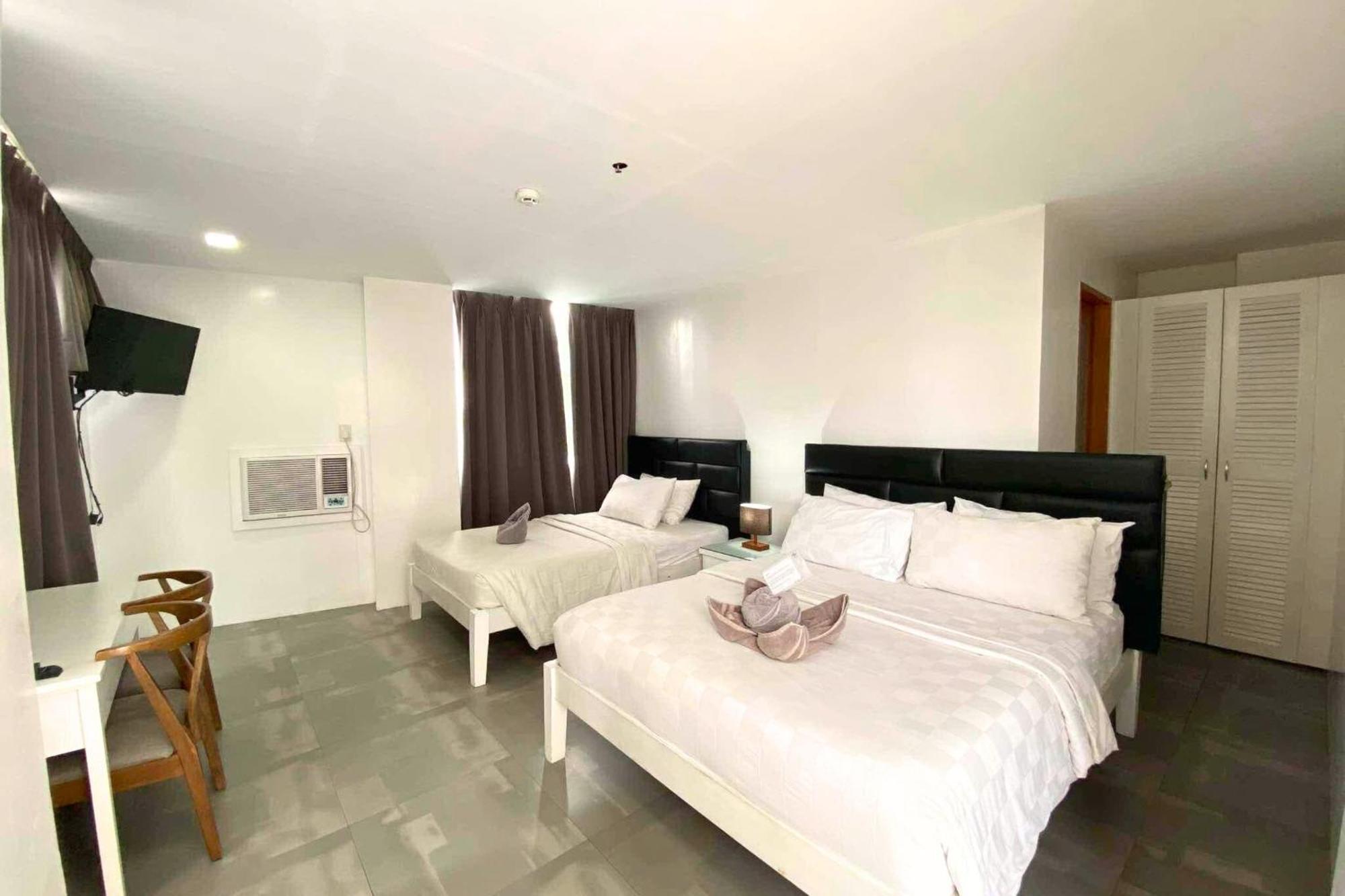 Tely'S Bed & Breakfast Iloilo Powered By Cocotel Εξωτερικό φωτογραφία