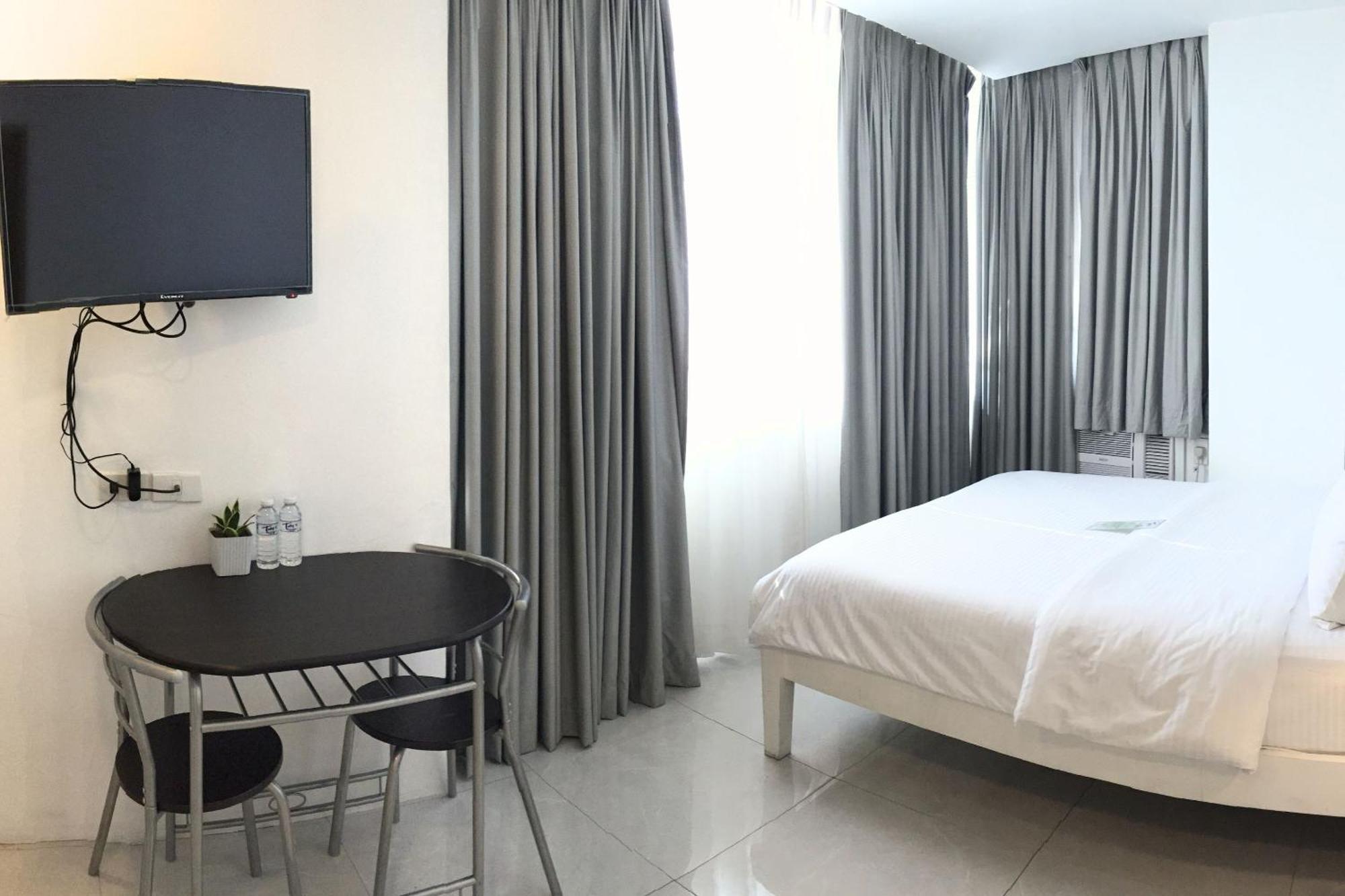 Tely'S Bed & Breakfast Iloilo Powered By Cocotel Εξωτερικό φωτογραφία